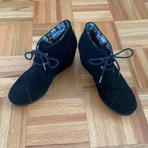 Toms Black Wedge Booties